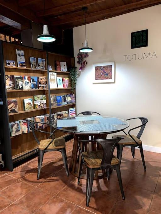 Totuma Yellow Door Ponferrada Dış mekan fotoğraf
