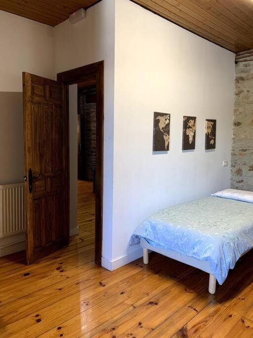 Totuma Yellow Door Ponferrada Dış mekan fotoğraf